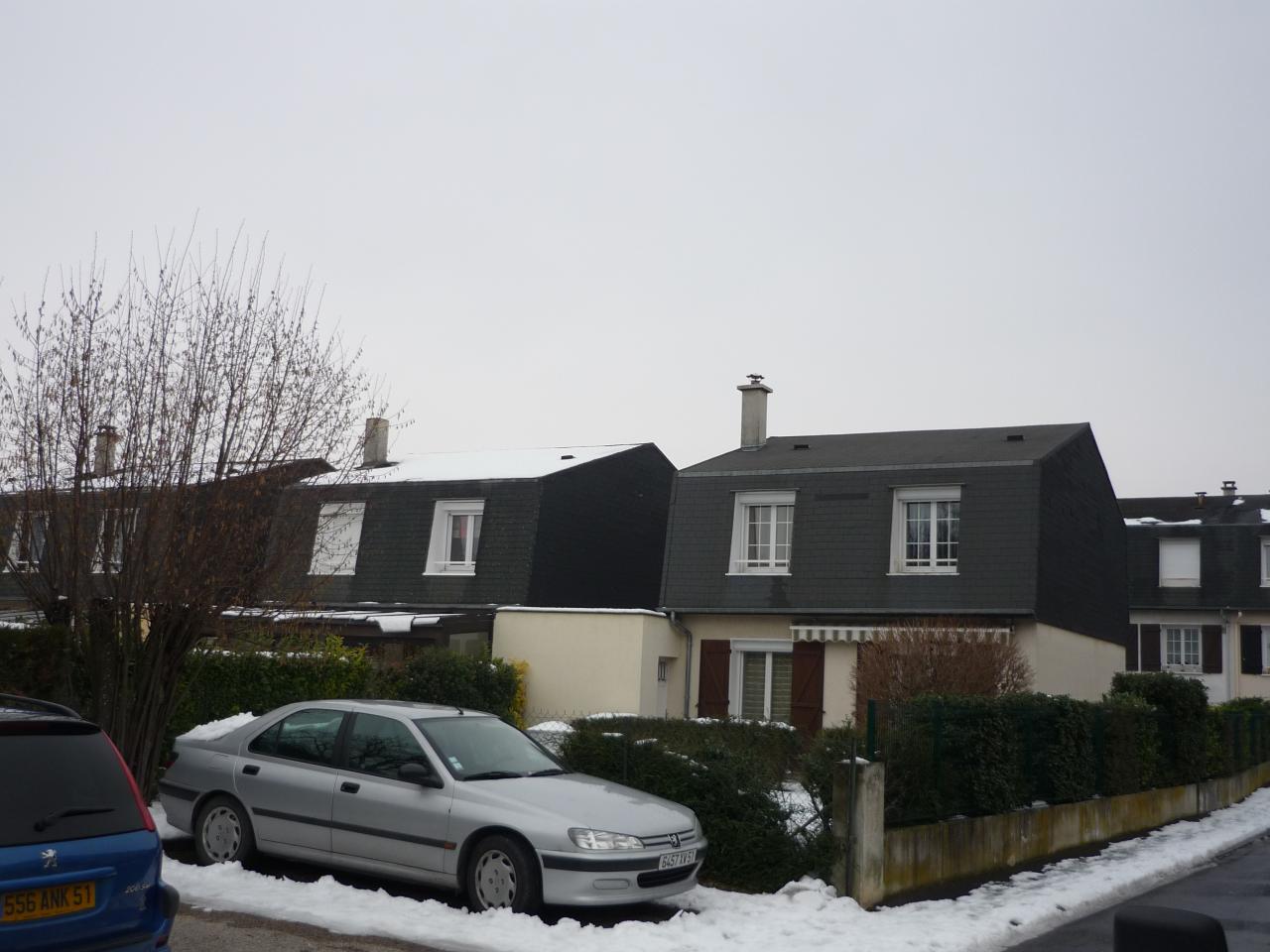 Maison gauche isolée par nos soins / Chaleur conservée dans maison